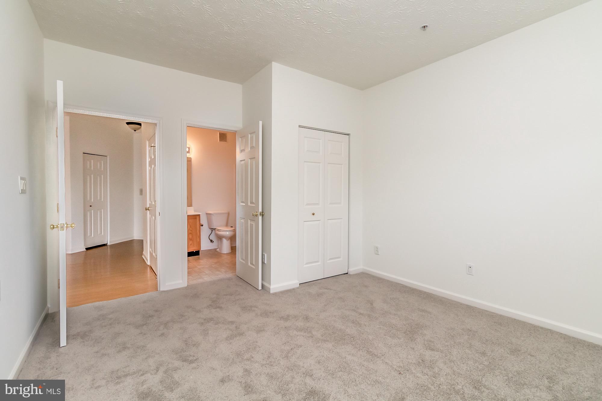 PINEY ORCHARD - Residential