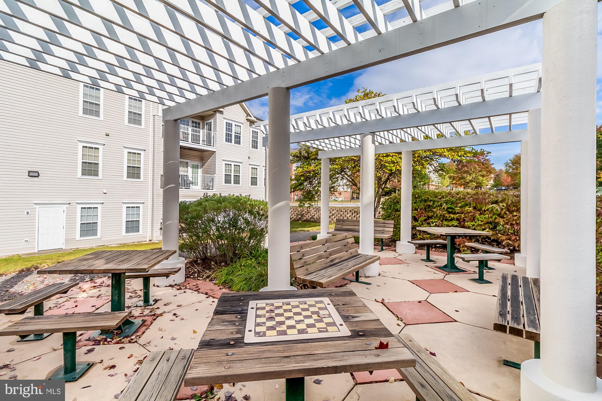 PINEY ORCHARD - Residential