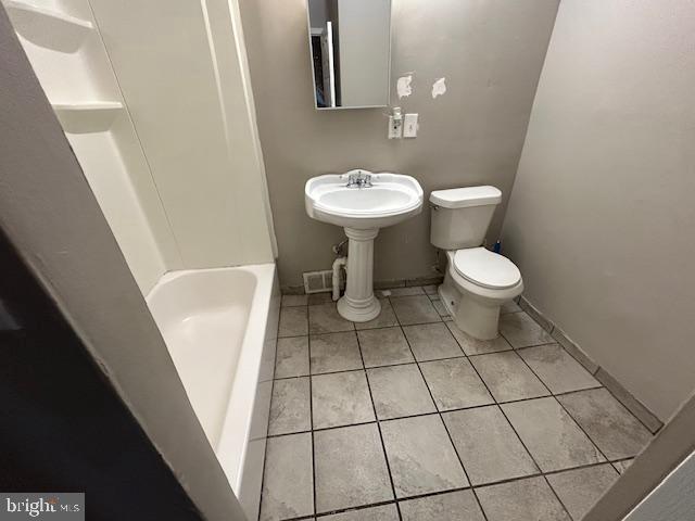 UNION SQUARE - Residential Lease