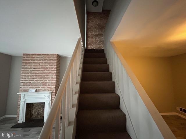 UNION SQUARE - Residential Lease