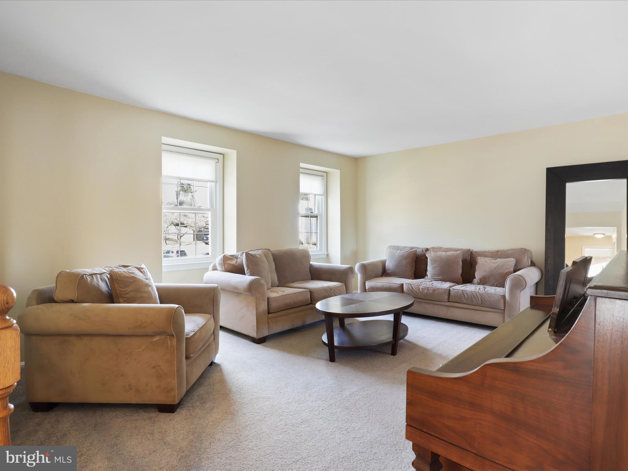 2 DARNELL COURT
