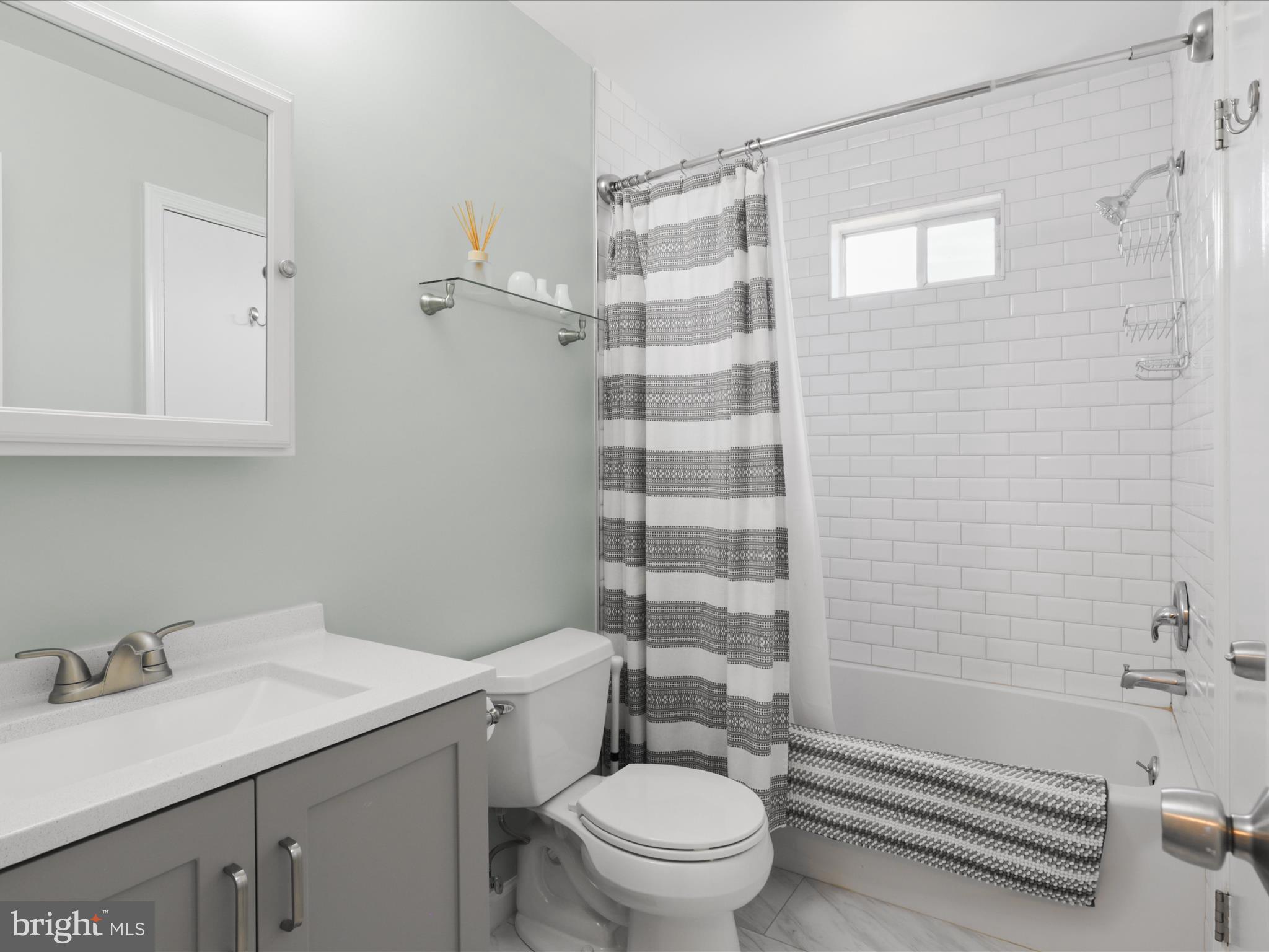 OLNEY SQUARE - Residential