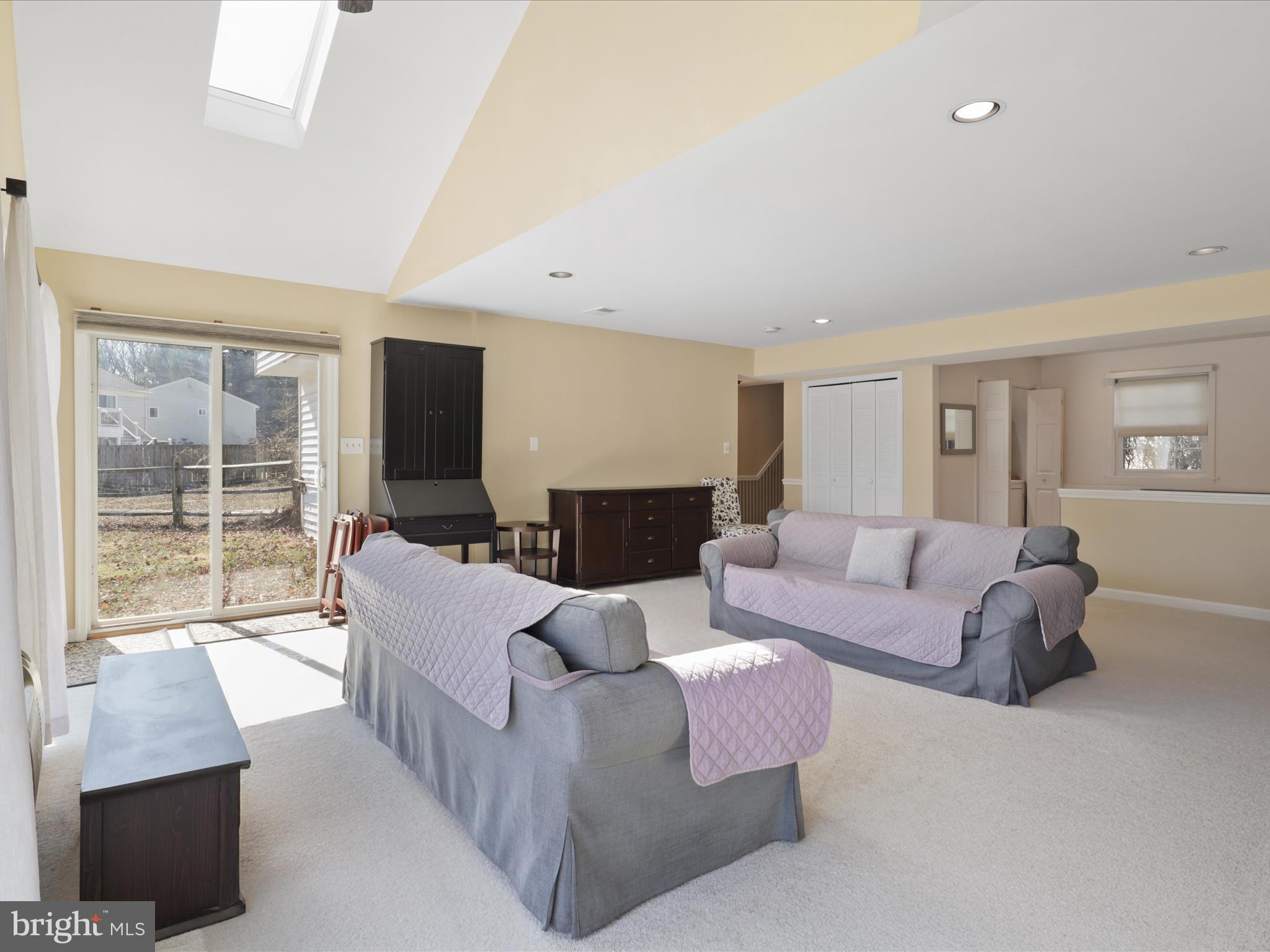 OLNEY SQUARE - Residential