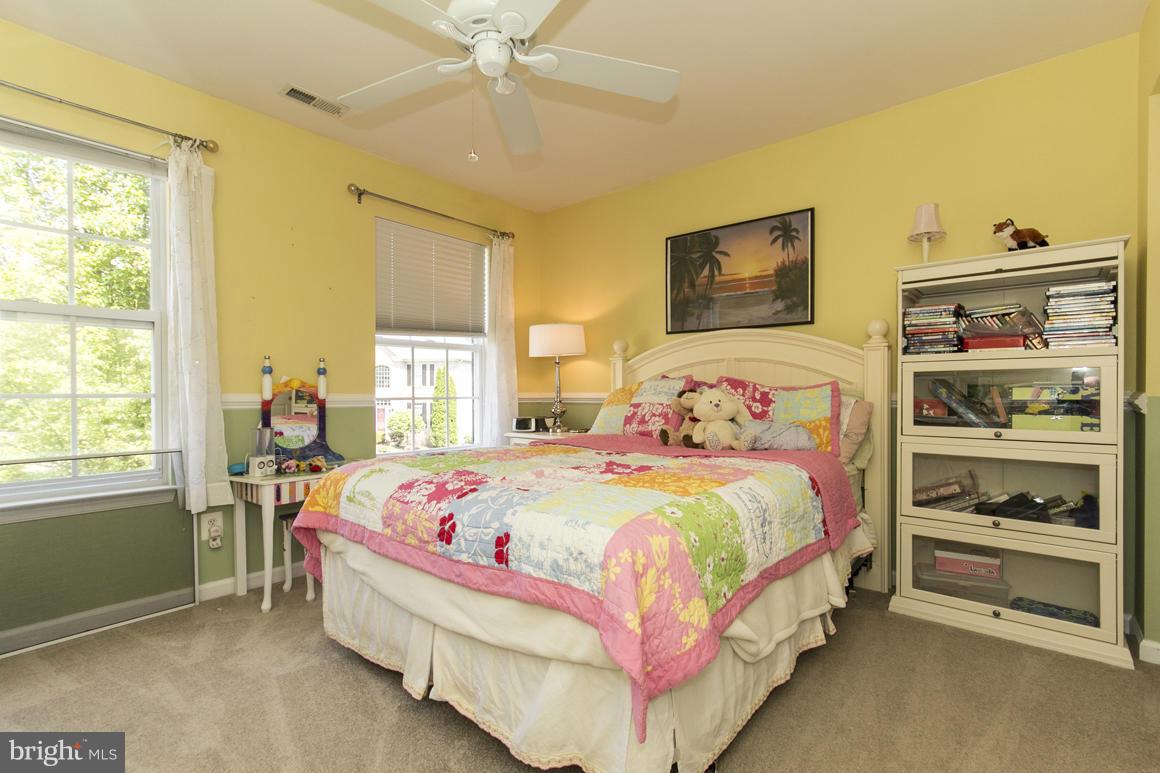 VINEYARD OAK - Residential