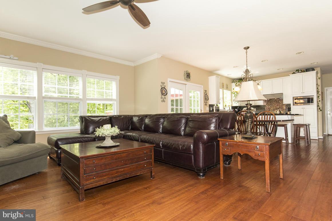 VINEYARD OAK - Residential