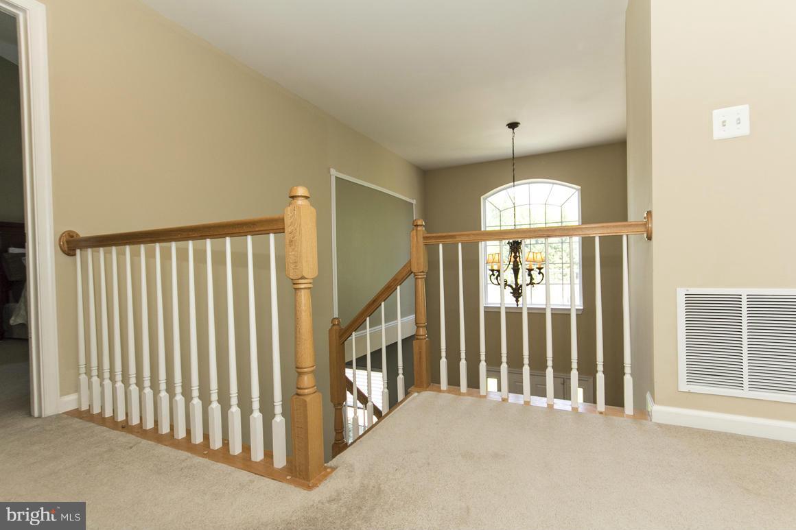 VINEYARD OAK - Residential