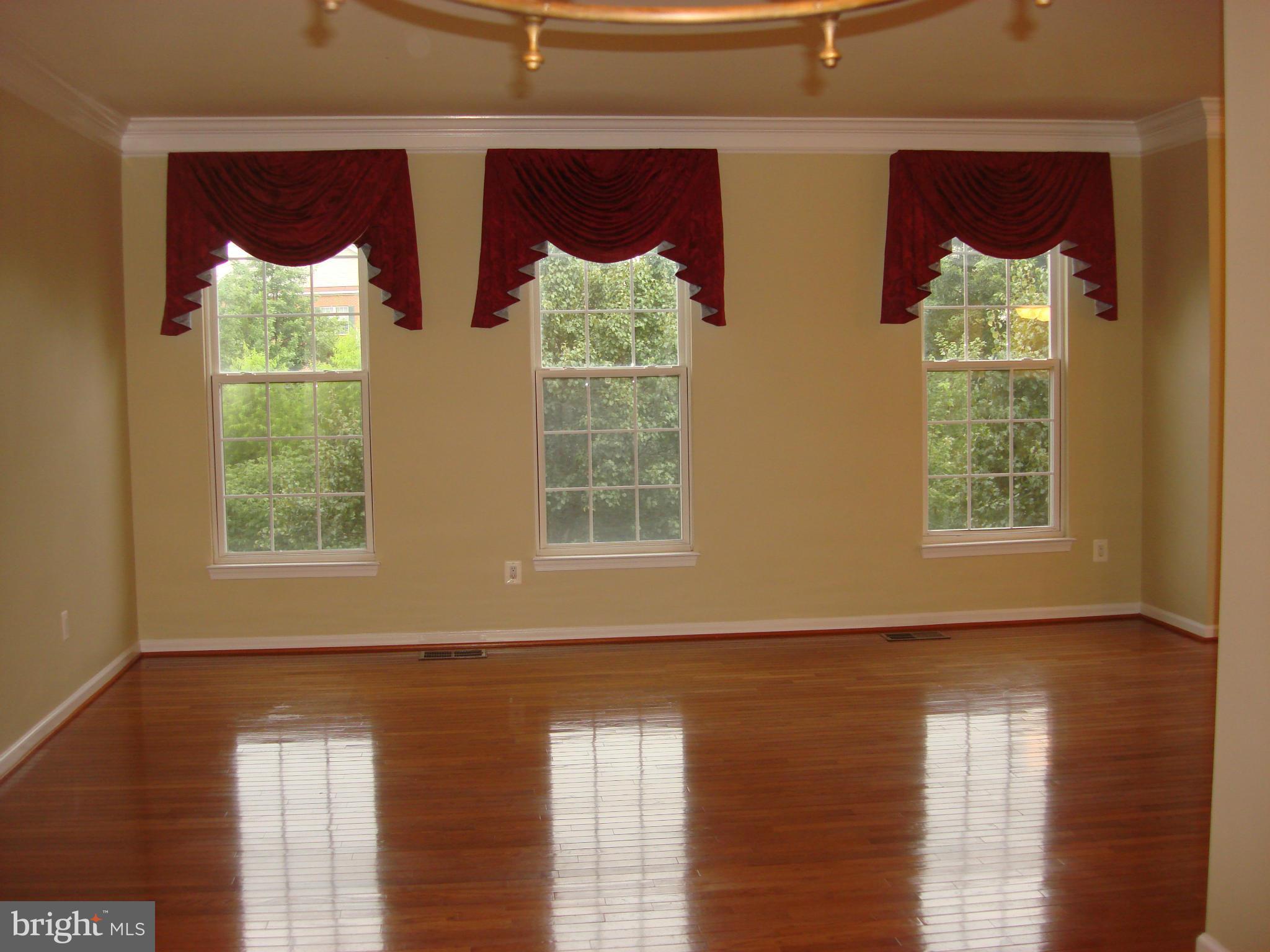 FARMWELL HUNT - Residential Lease