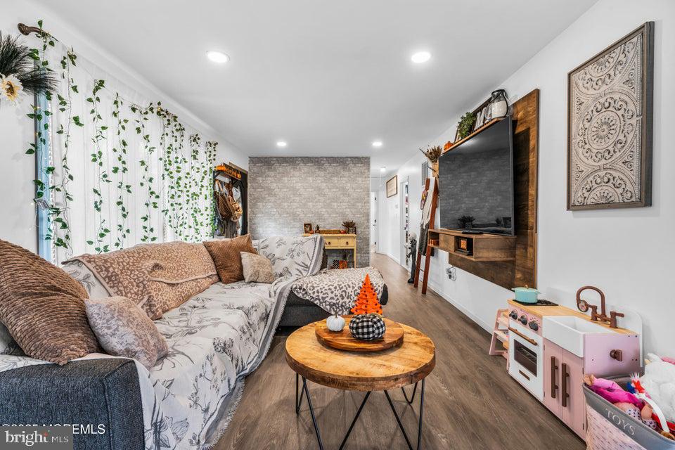 202 ORANGEWOOD DRIVE