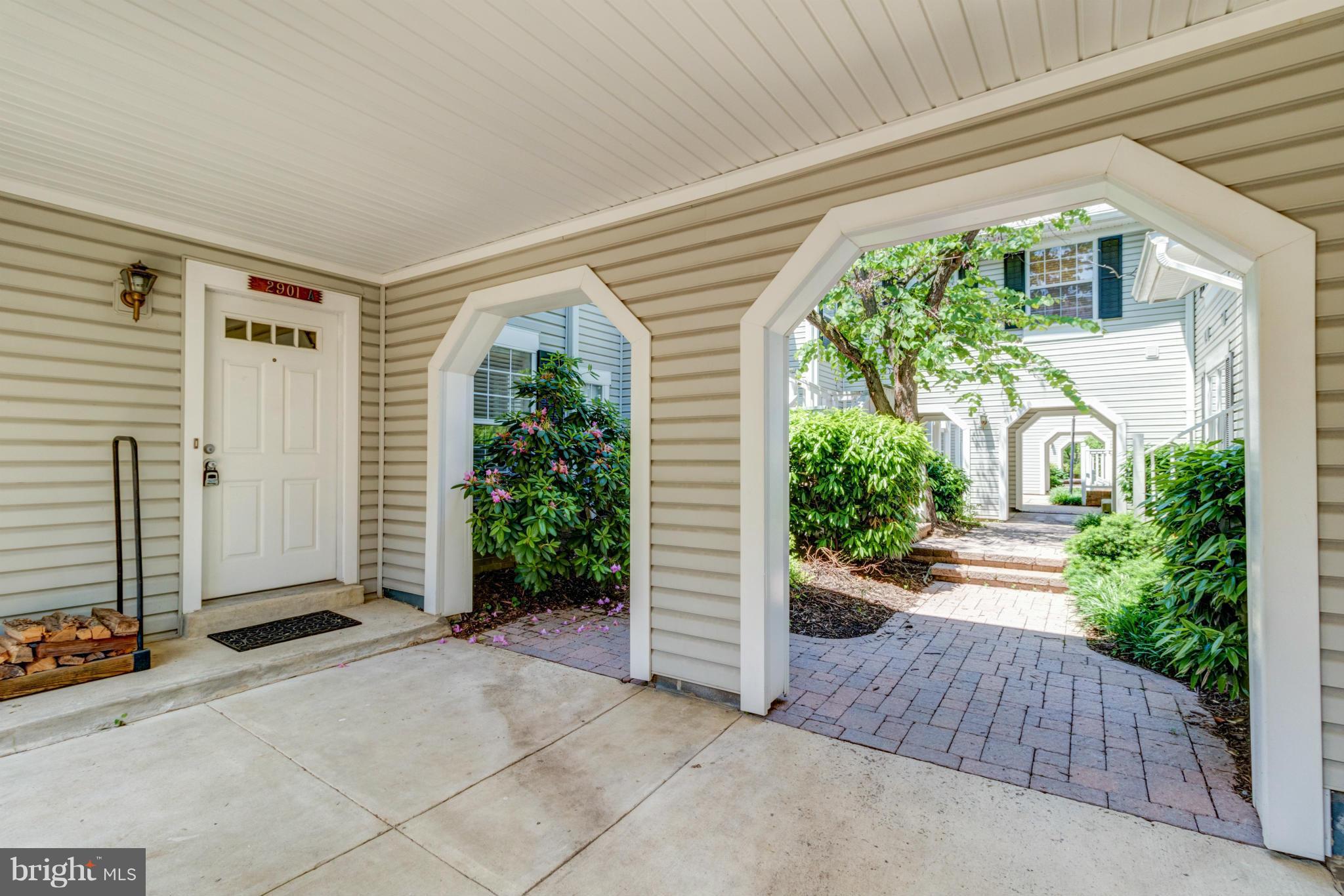 COURTBRIDGE - Residential Lease