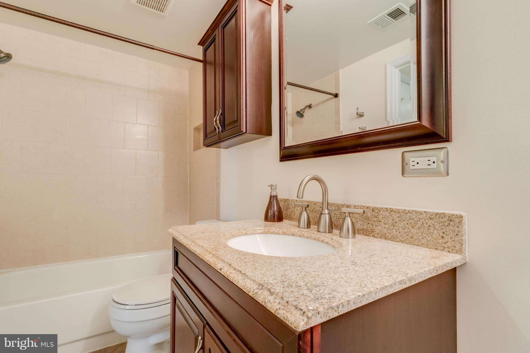 COURTBRIDGE - Residential Lease