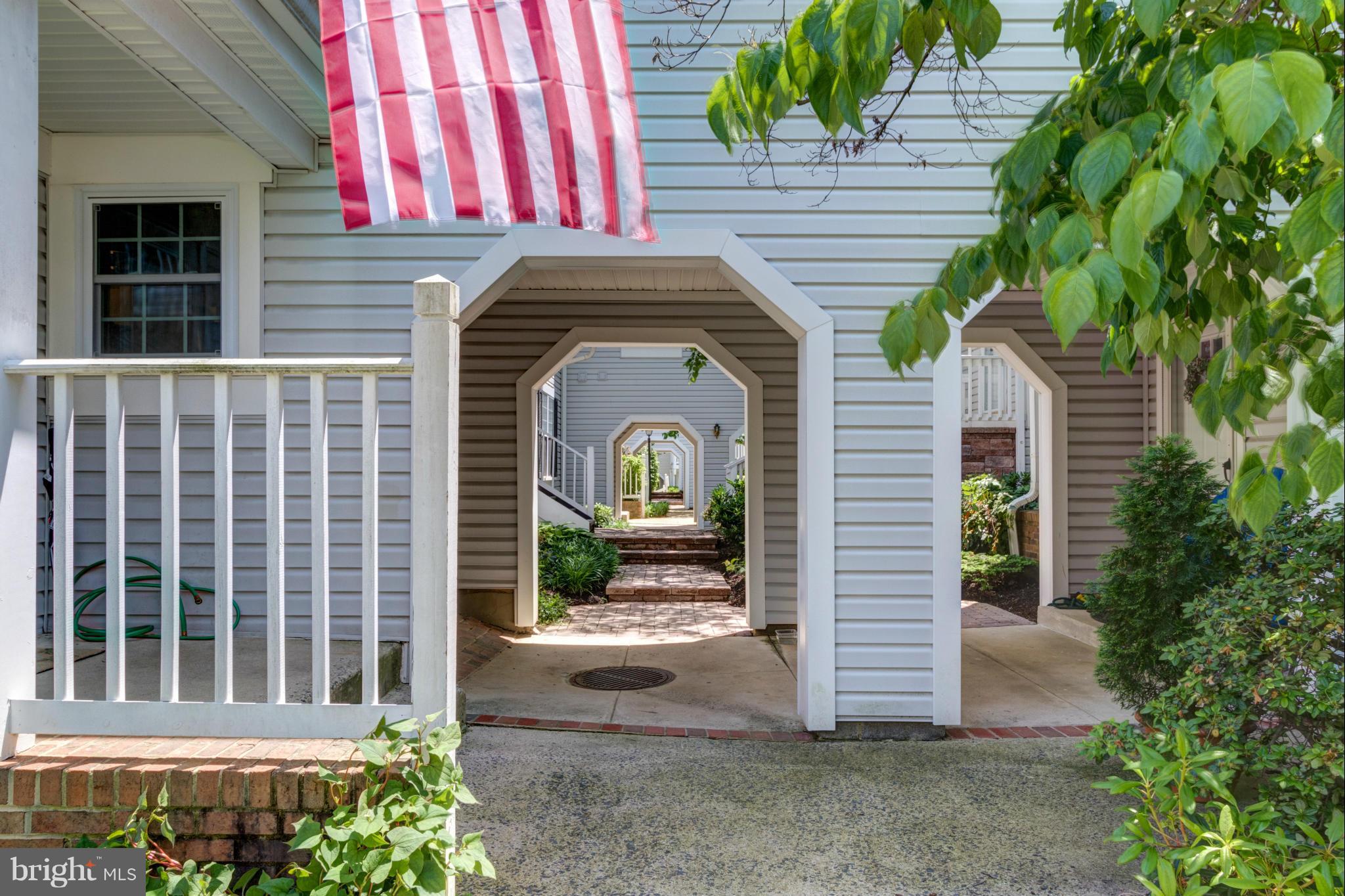 COURTBRIDGE - Residential Lease