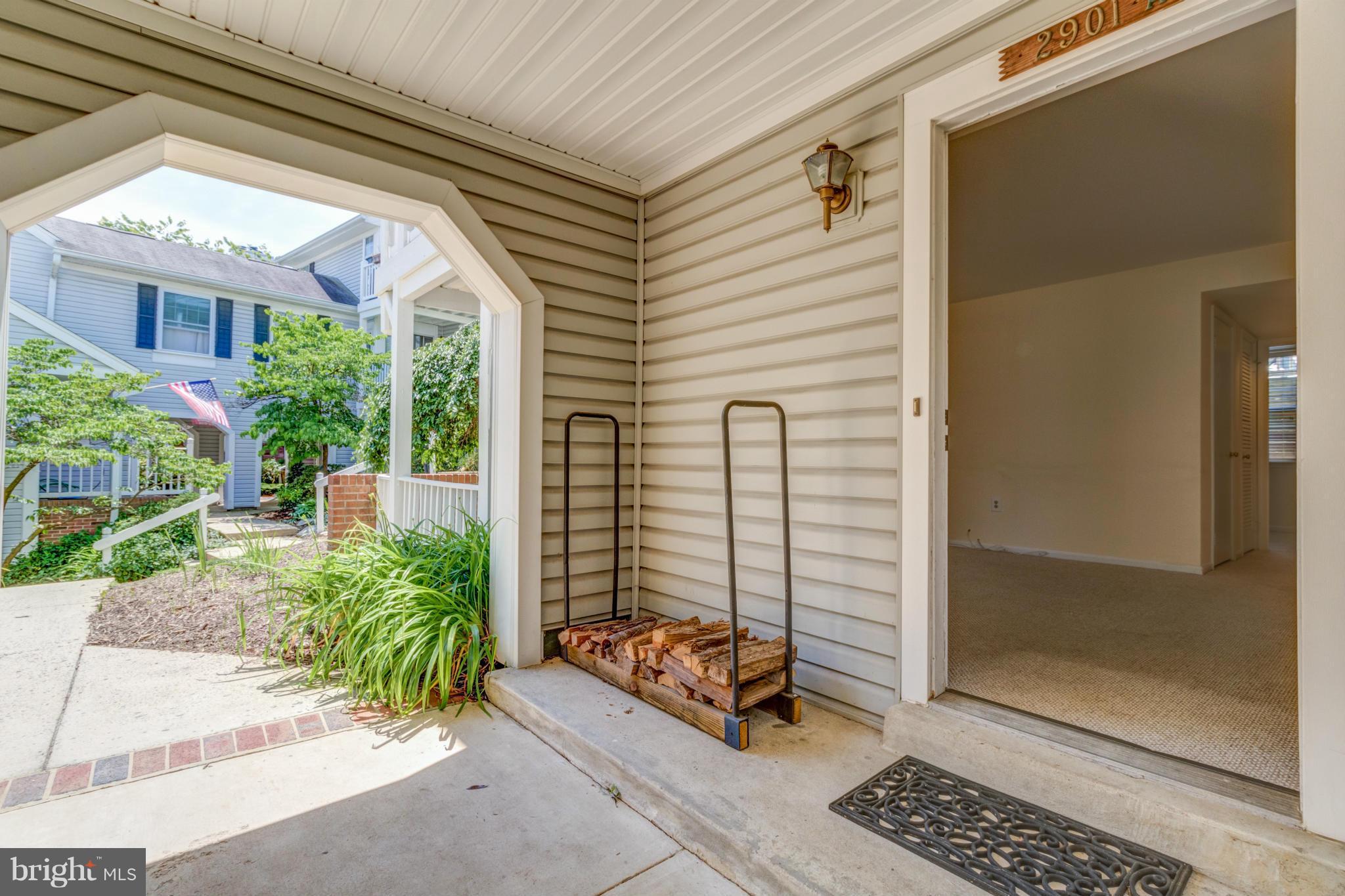 COURTBRIDGE - Residential Lease