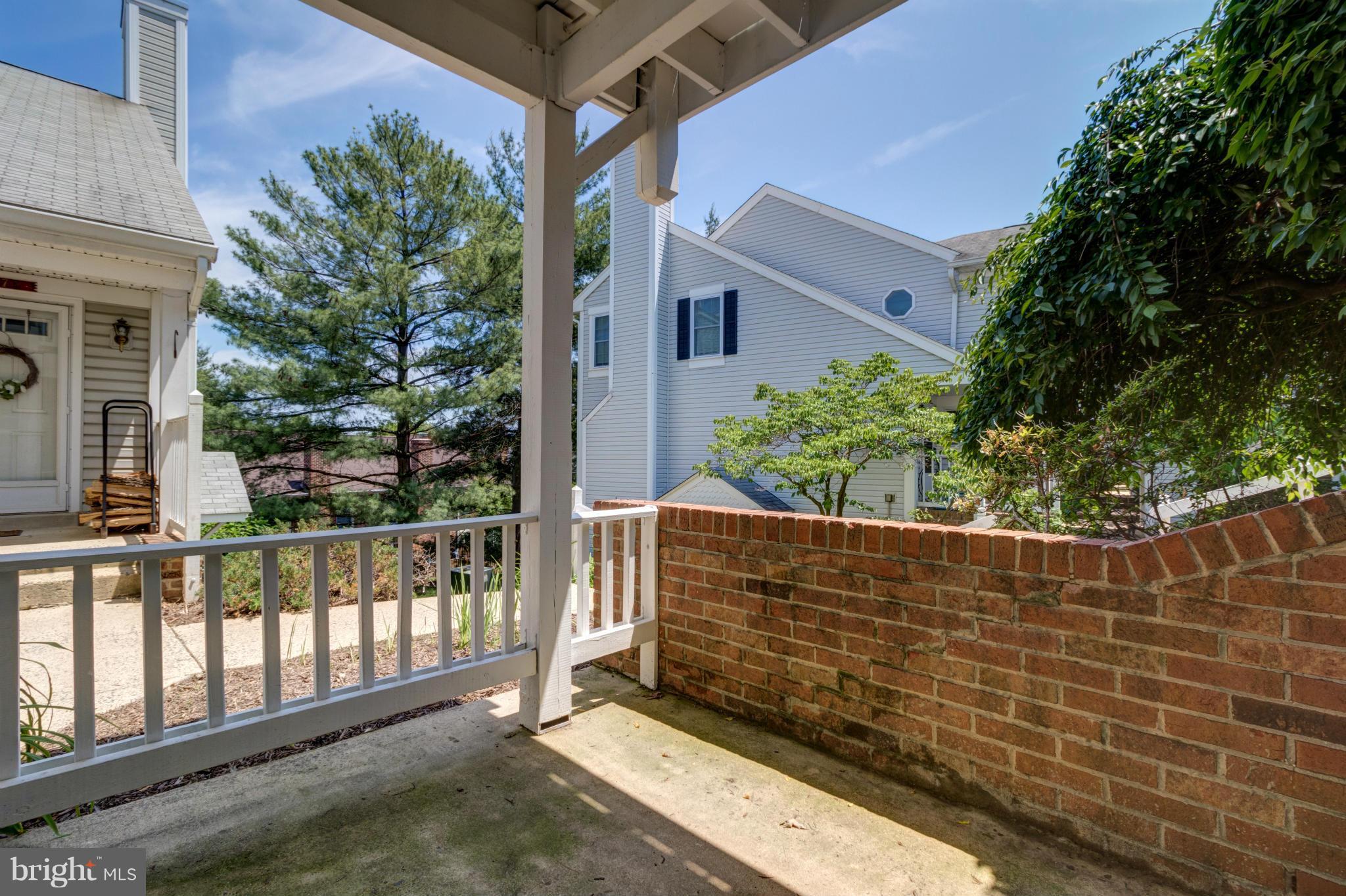 COURTBRIDGE - Residential Lease