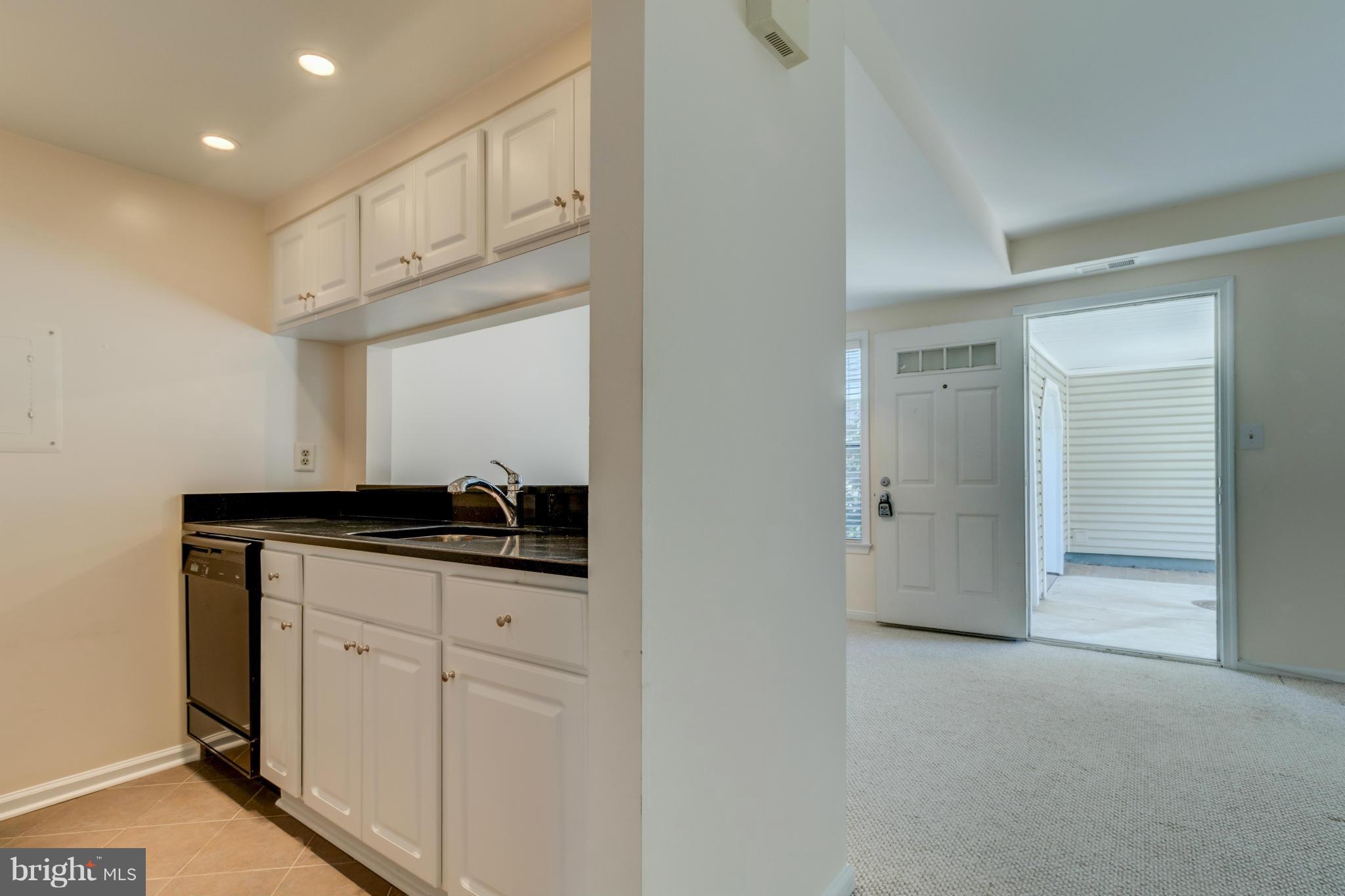 COURTBRIDGE - Residential Lease