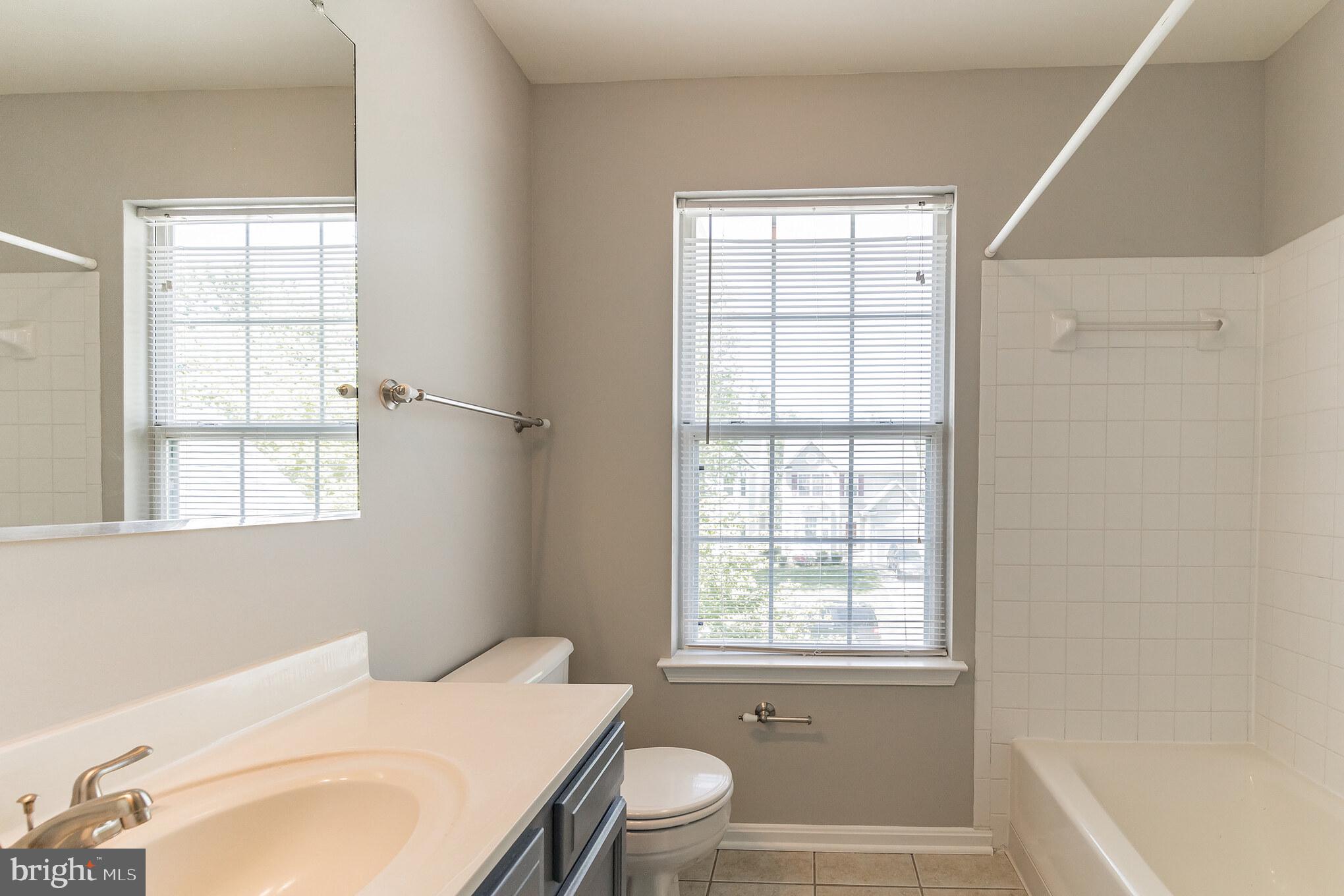 PARK RIDGE - Residential Lease