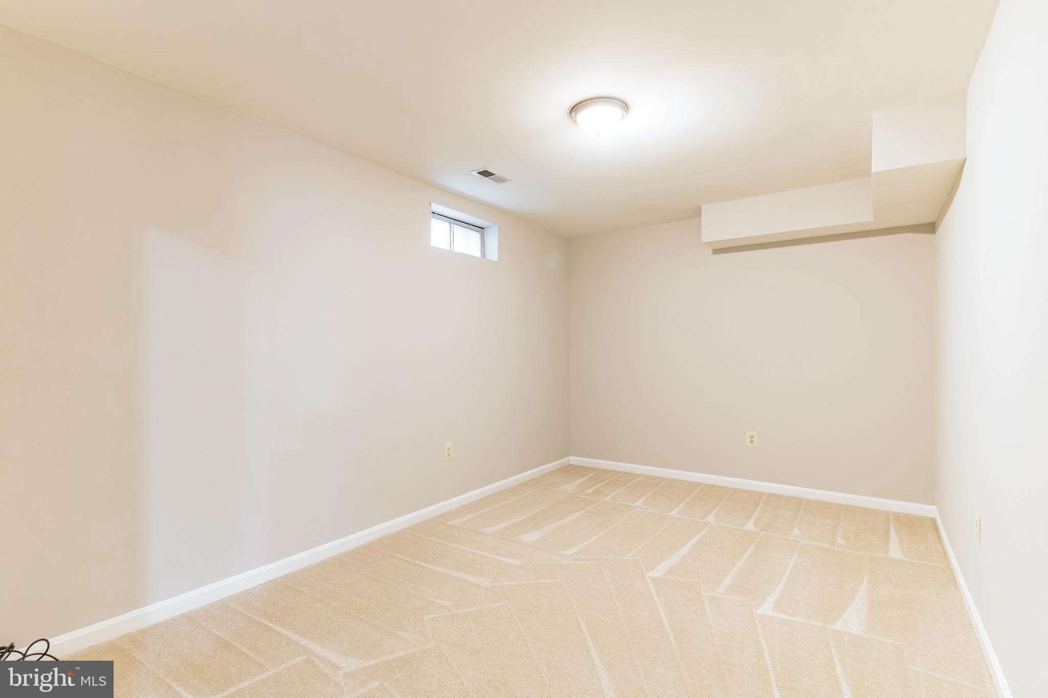 PARK RIDGE - Residential Lease