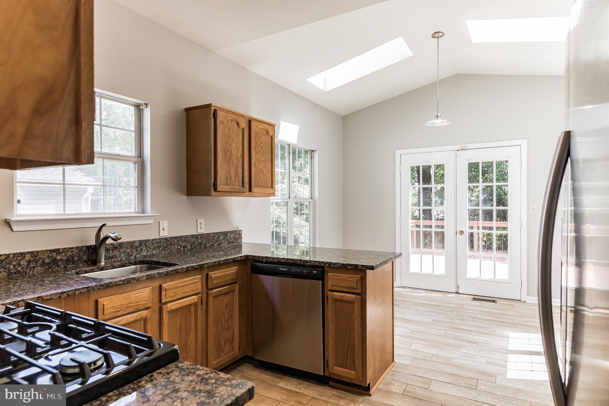 PARK RIDGE - Residential Lease