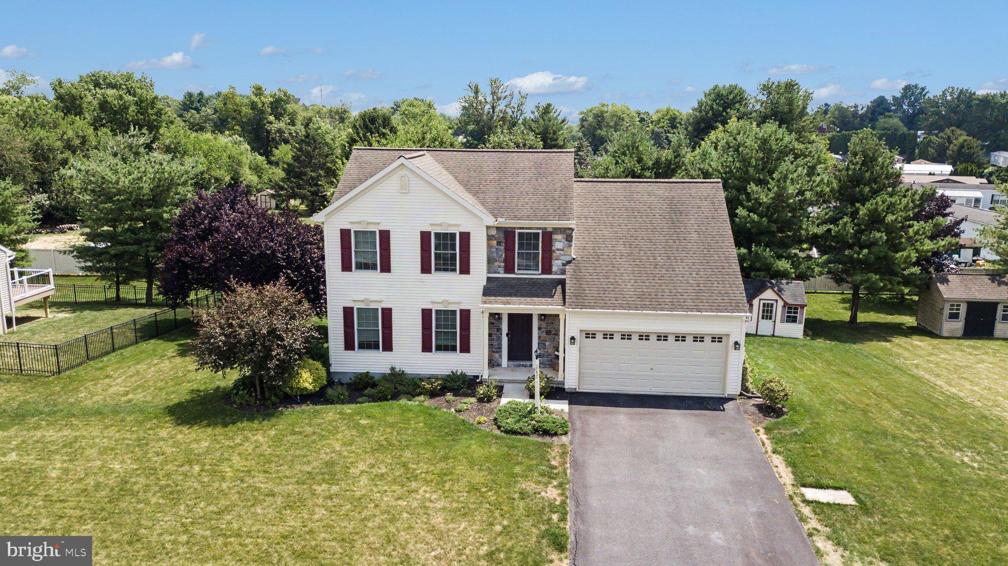 2036 MALLARD LN