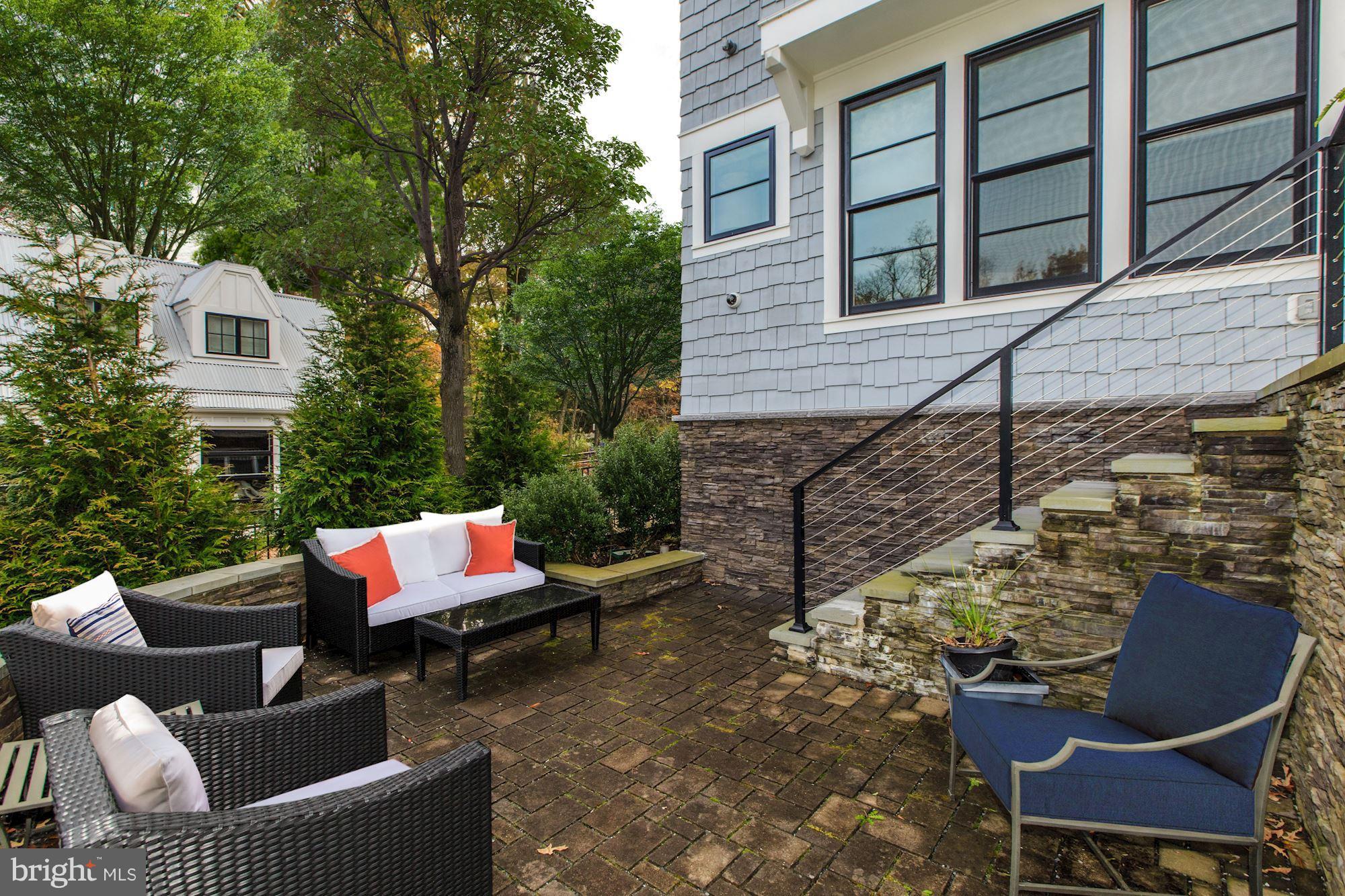 NORTH ARLINGTON - Residential