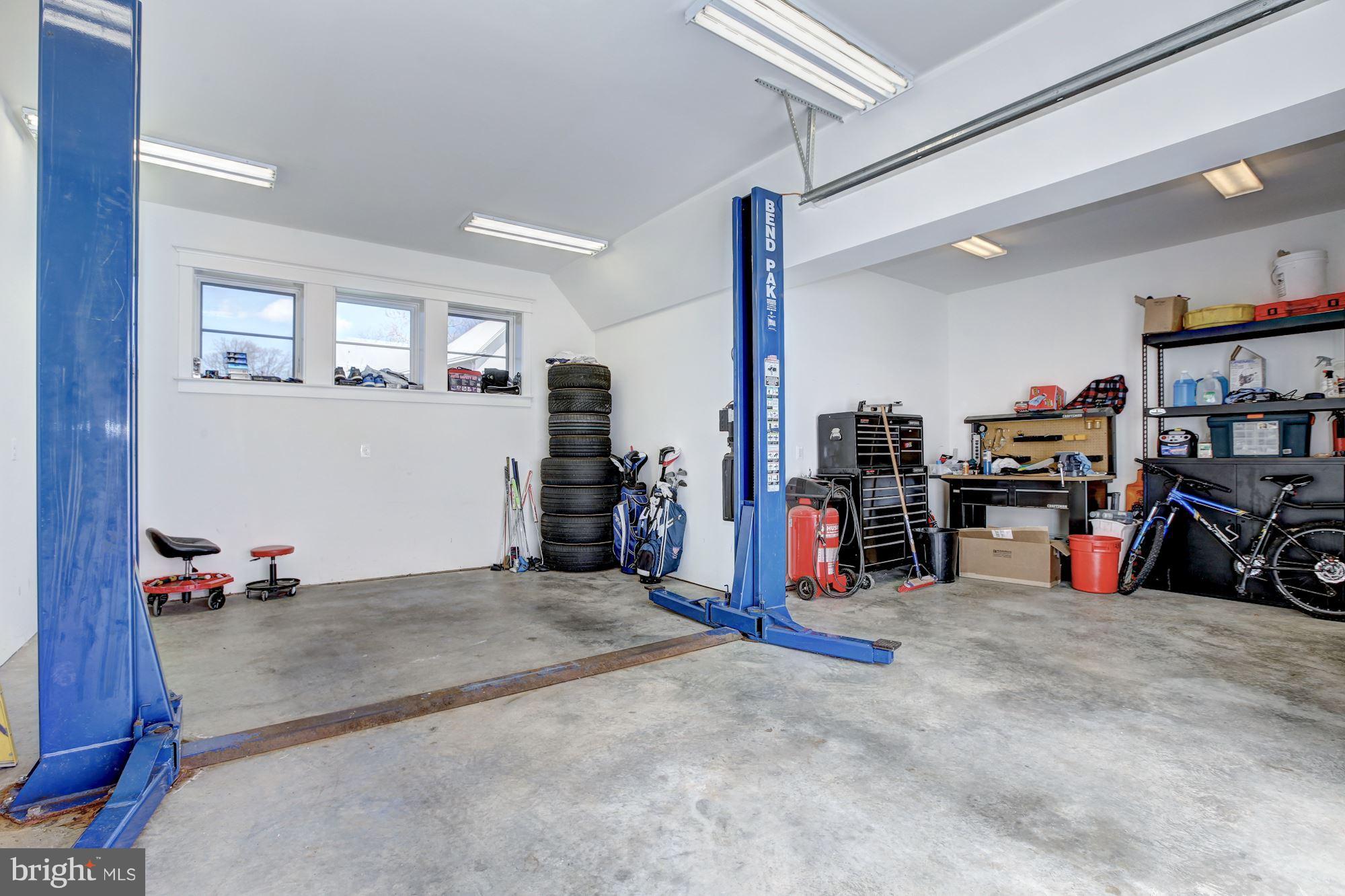 NORTH ARLINGTON - Residential