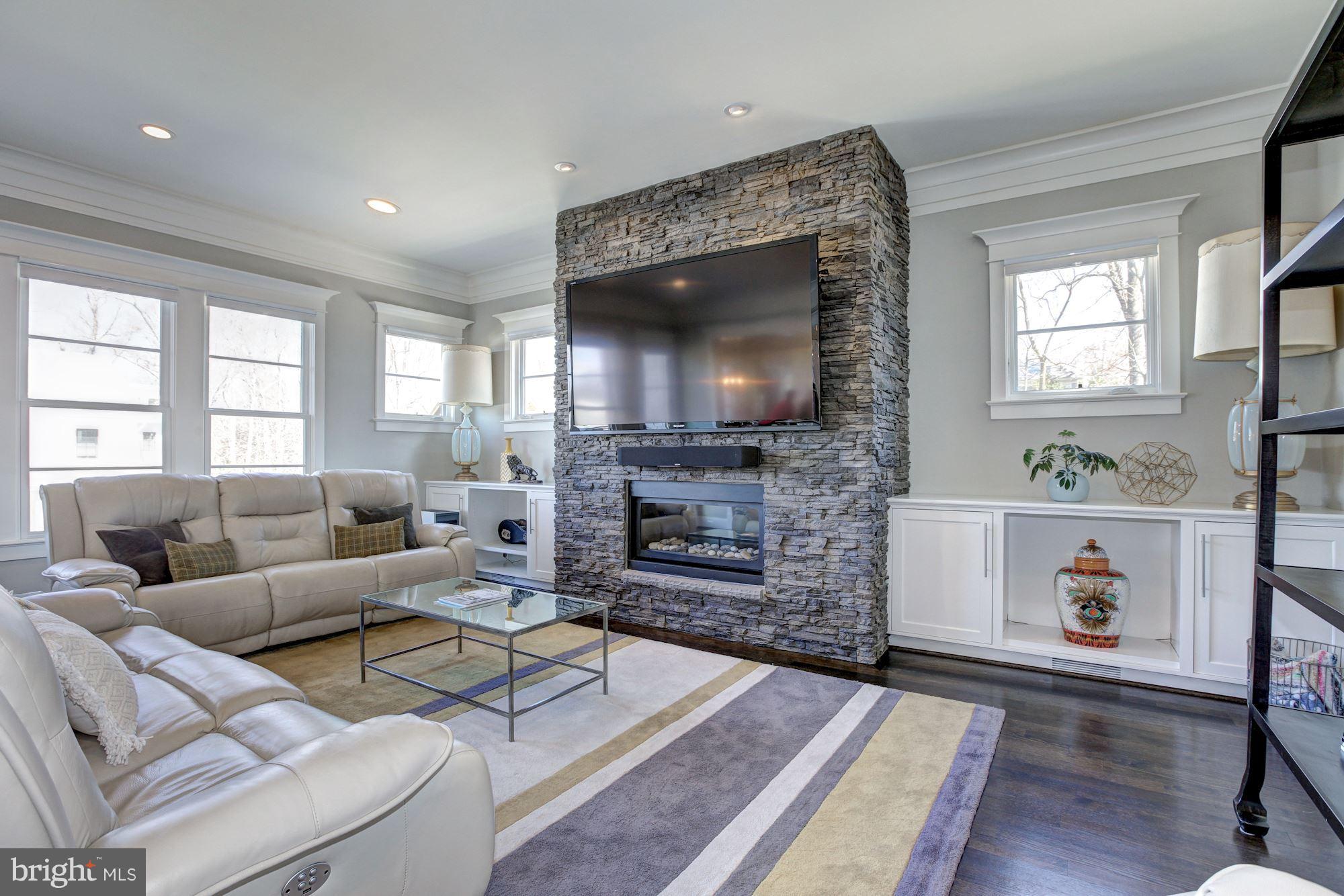 NORTH ARLINGTON - Residential