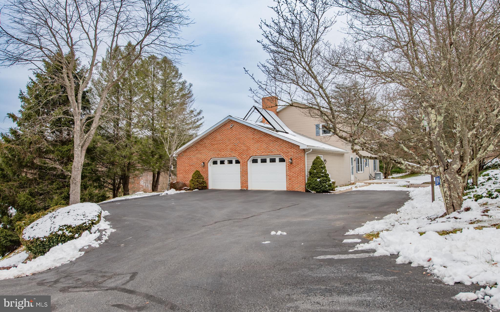 SAGAMORE HILLS - Residential
