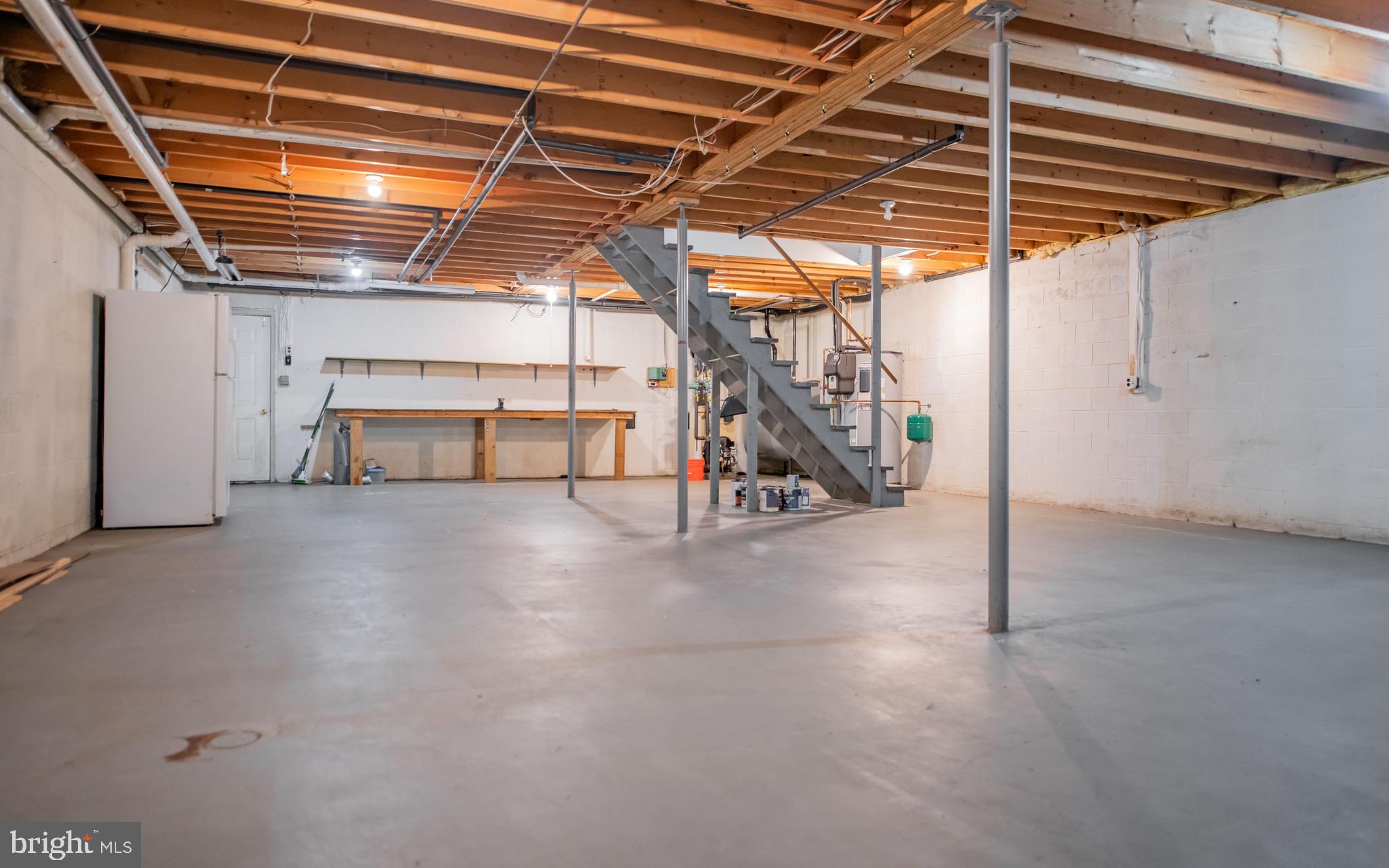 SAGAMORE HILLS - Residential