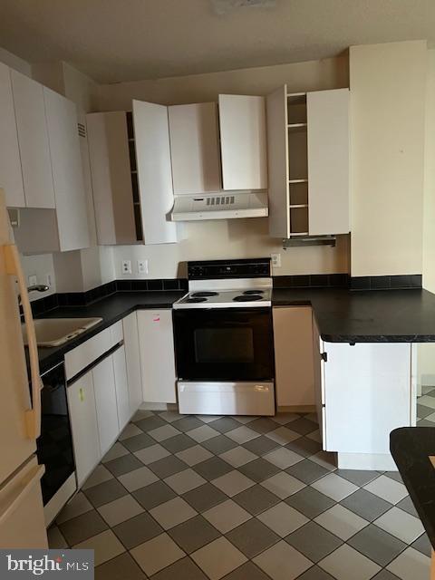 200 N PICKETT STREET 1614