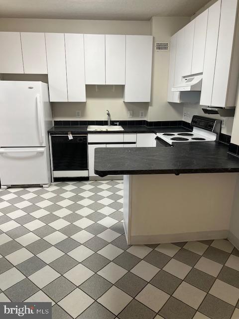200 N PICKETT STREET 1614