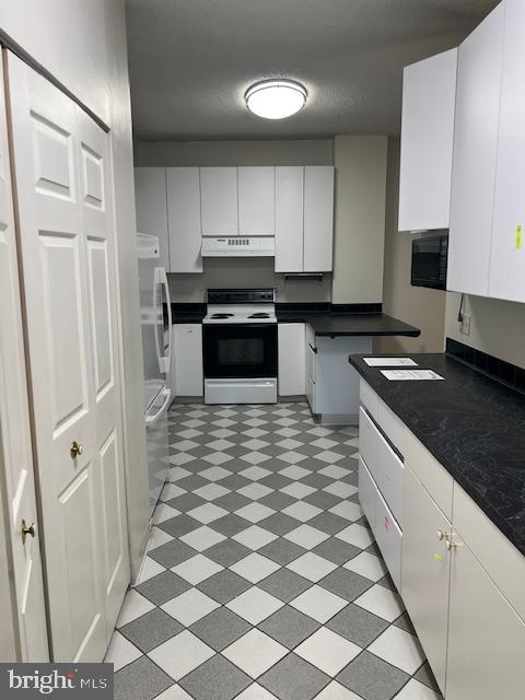 200 N PICKETT STREET 1614