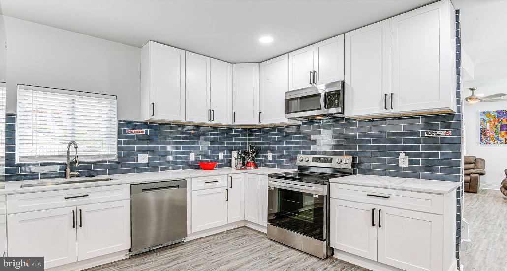 EASTERWOOD - Residential Lease