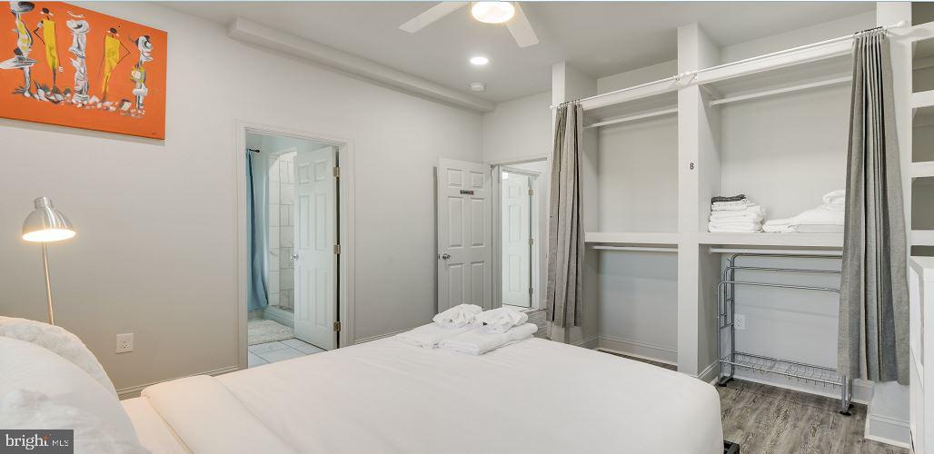 EASTERWOOD - Residential Lease