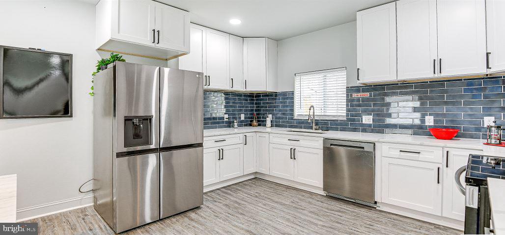 EASTERWOOD - Residential Lease