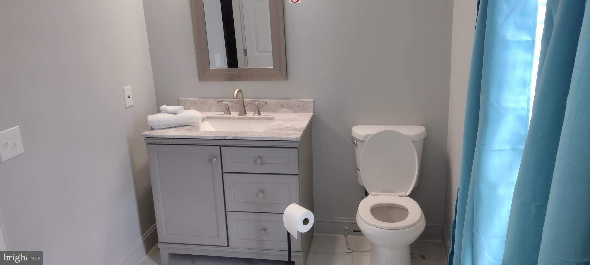 EASTERWOOD - Residential Lease