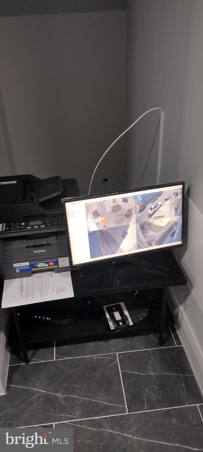 EASTERWOOD - Residential Lease