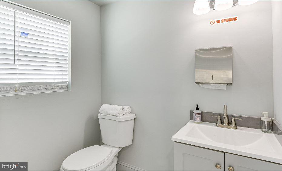 EASTERWOOD - Residential Lease