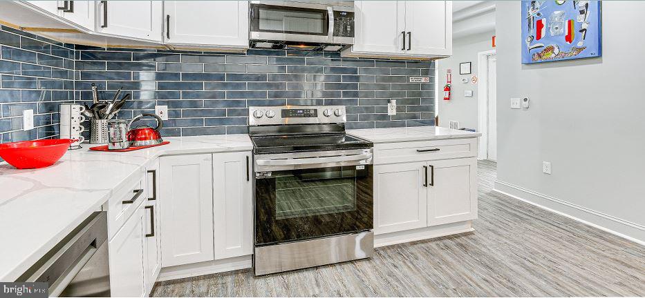 EASTERWOOD - Residential Lease