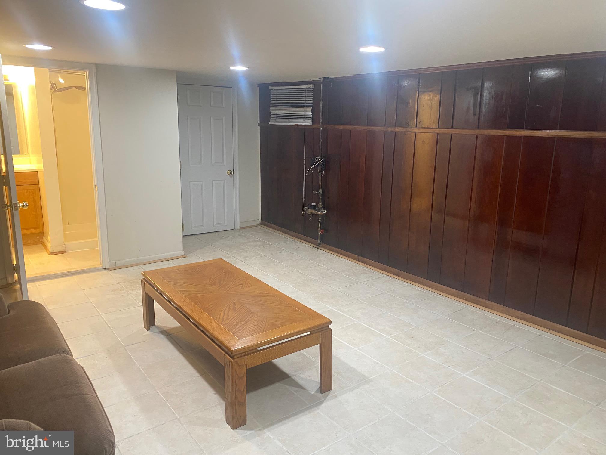 LANGLEY PARK - Residential Lease