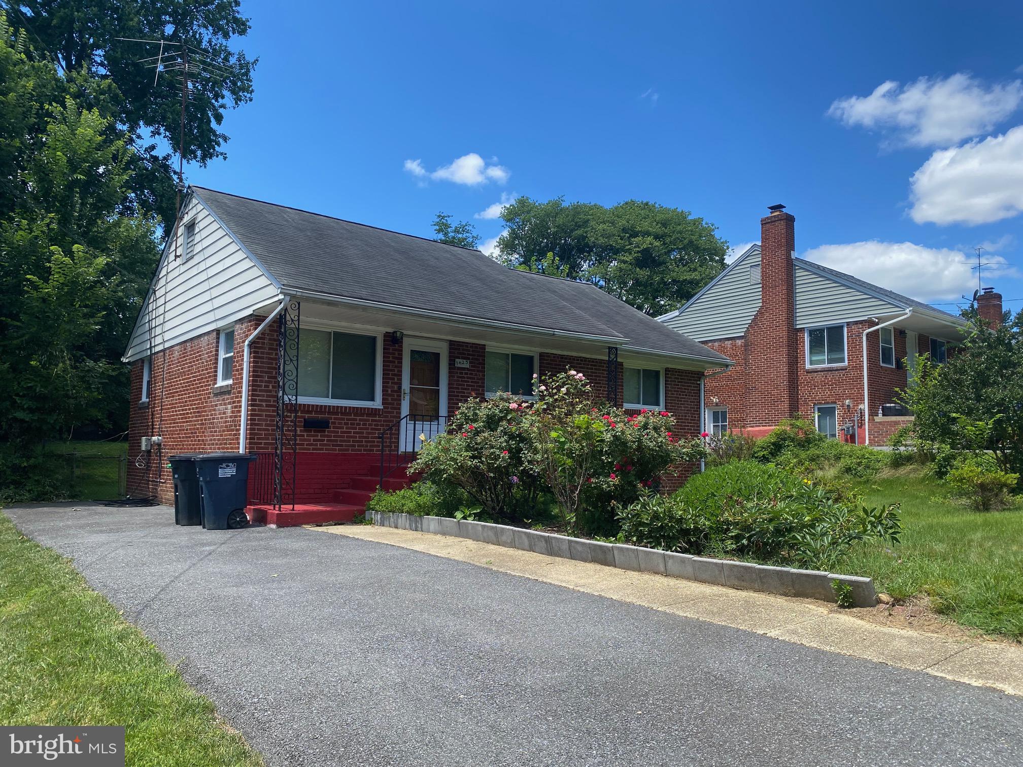 LANGLEY PARK - Residential Lease