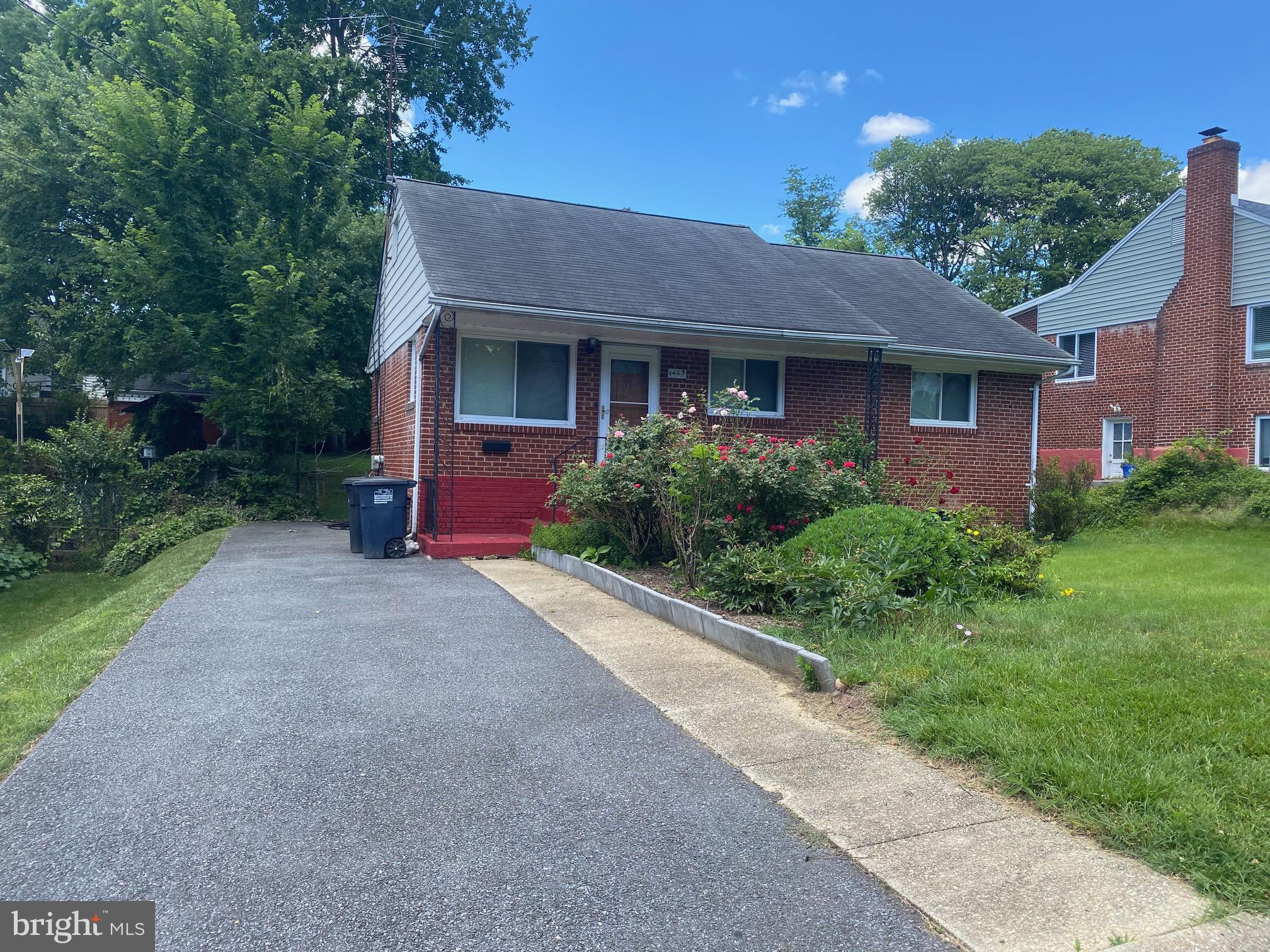 LANGLEY PARK - Residential Lease