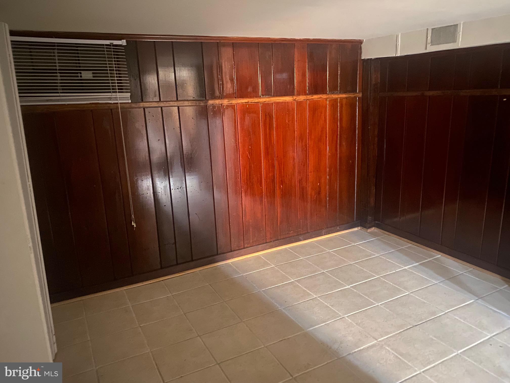 LANGLEY PARK - Residential Lease