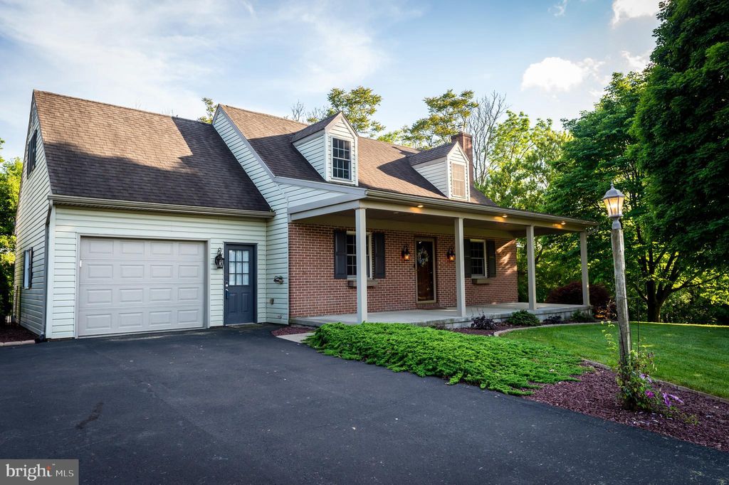 Photo of 30 Sherrard Drive, Willow Street, PA 17584 (MLS # PALA2051114)