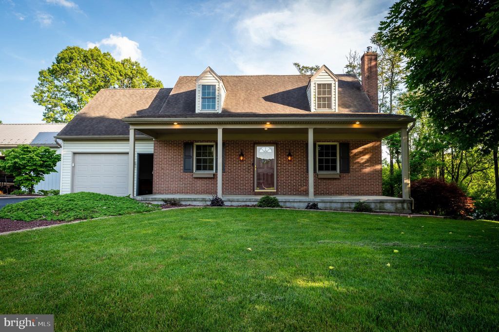 Photo of 30 Sherrard Drive, Willow Street, PA 17584 (MLS # PALA2051114)