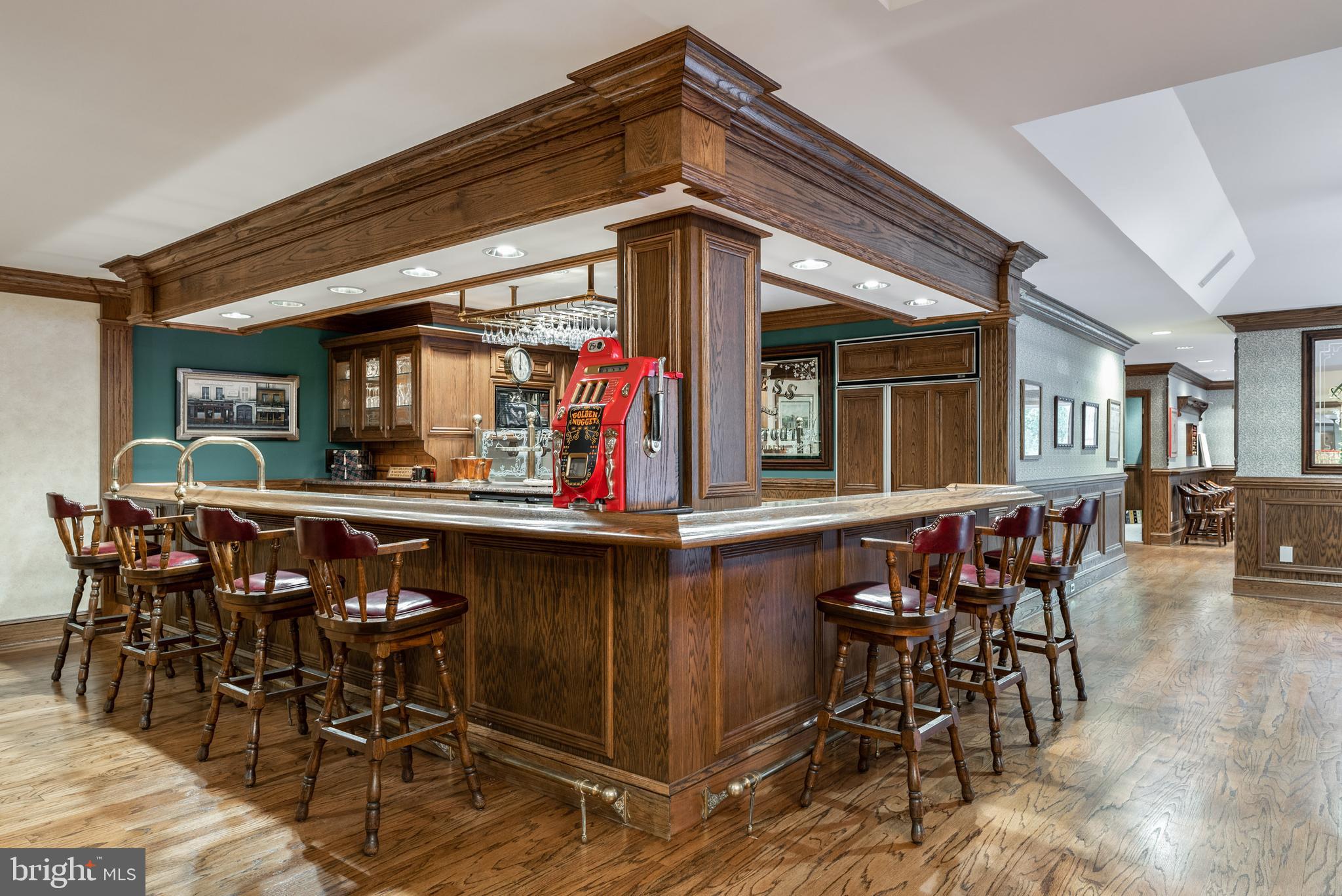 RADNOR HUNT - Residential