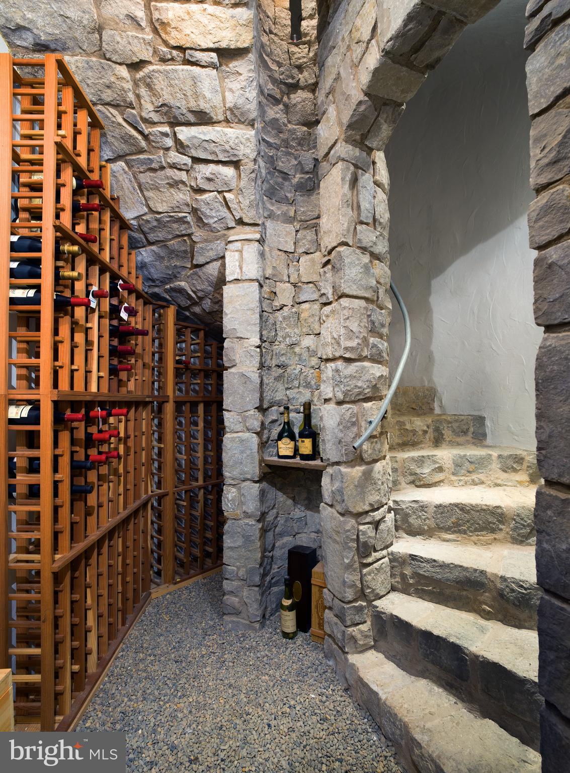 RADNOR HUNT - Residential