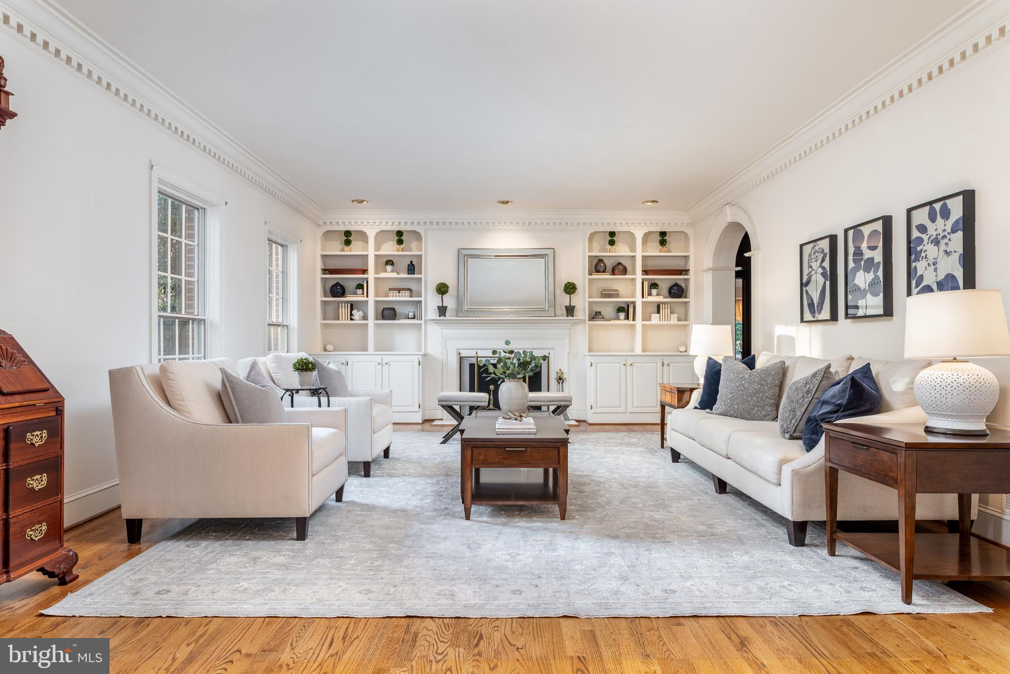 RADNOR HUNT - Residential