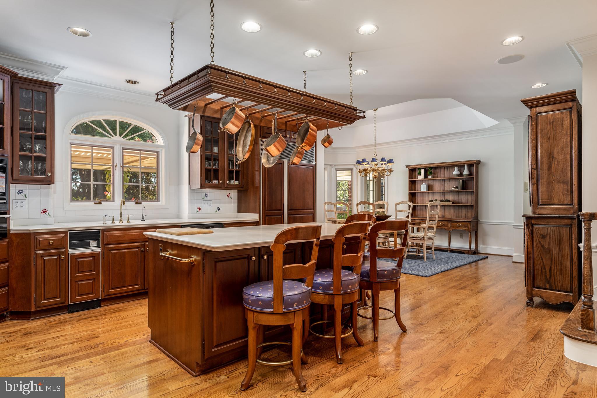 RADNOR HUNT - Residential