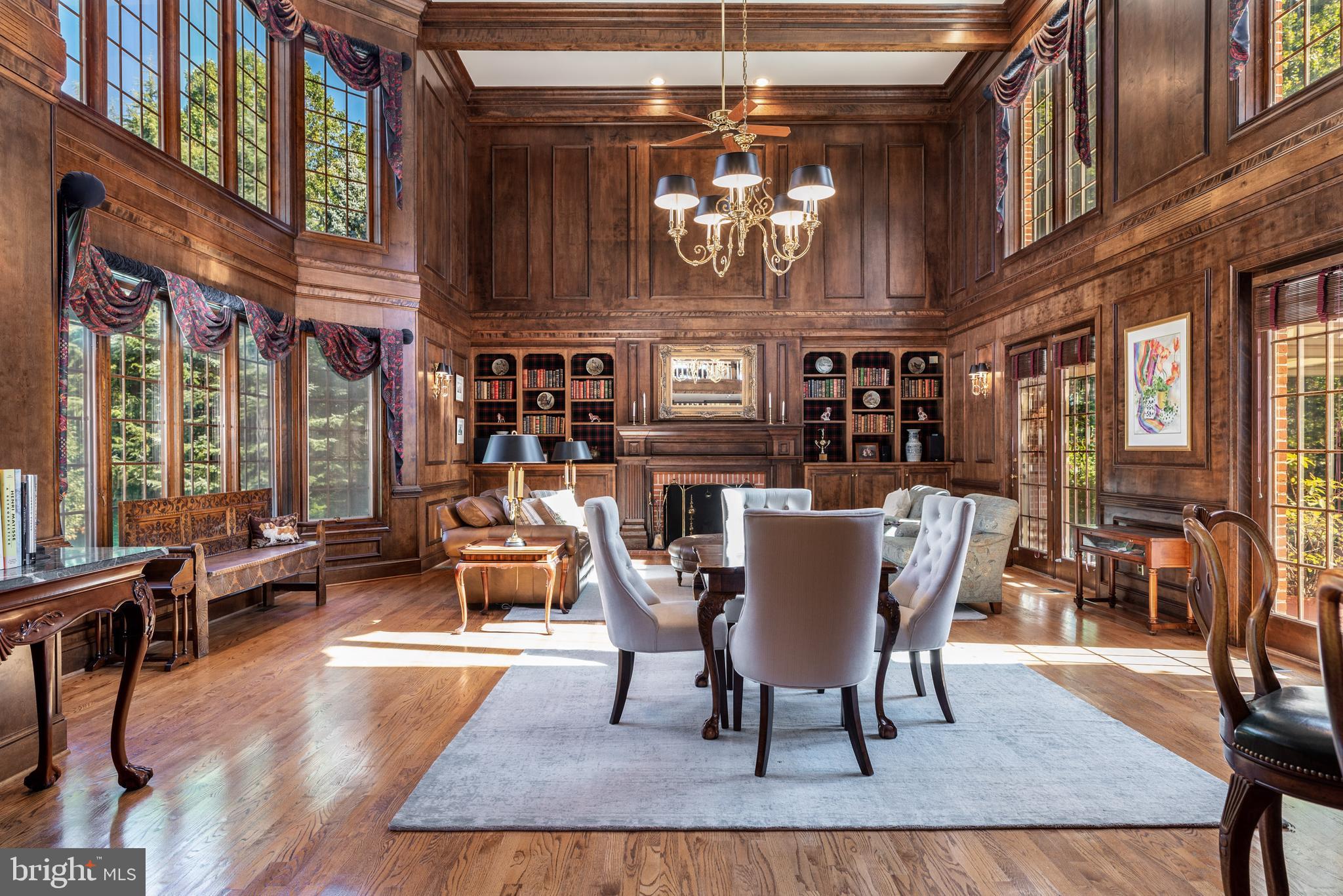 RADNOR HUNT - Residential