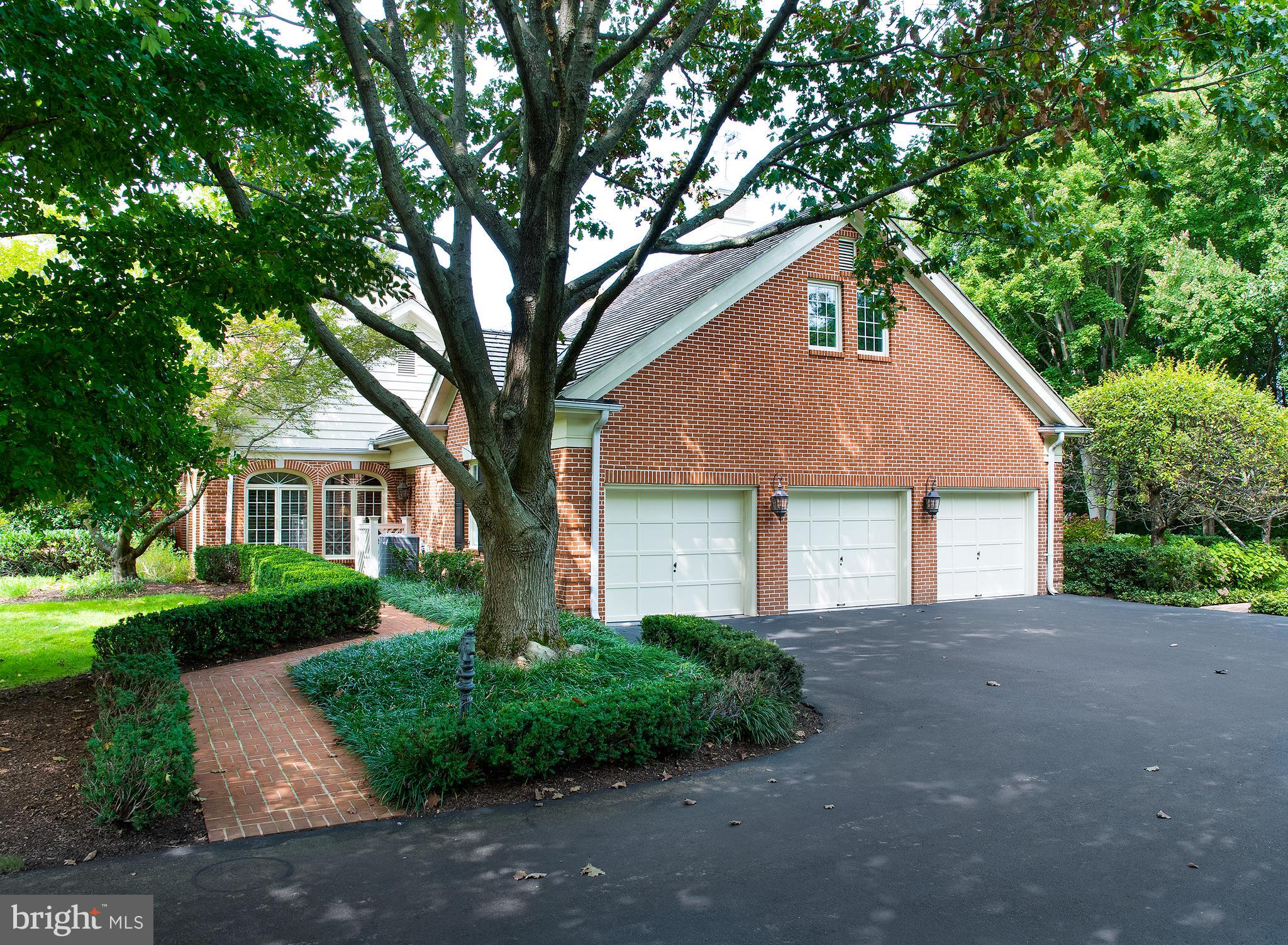 RADNOR HUNT - Residential