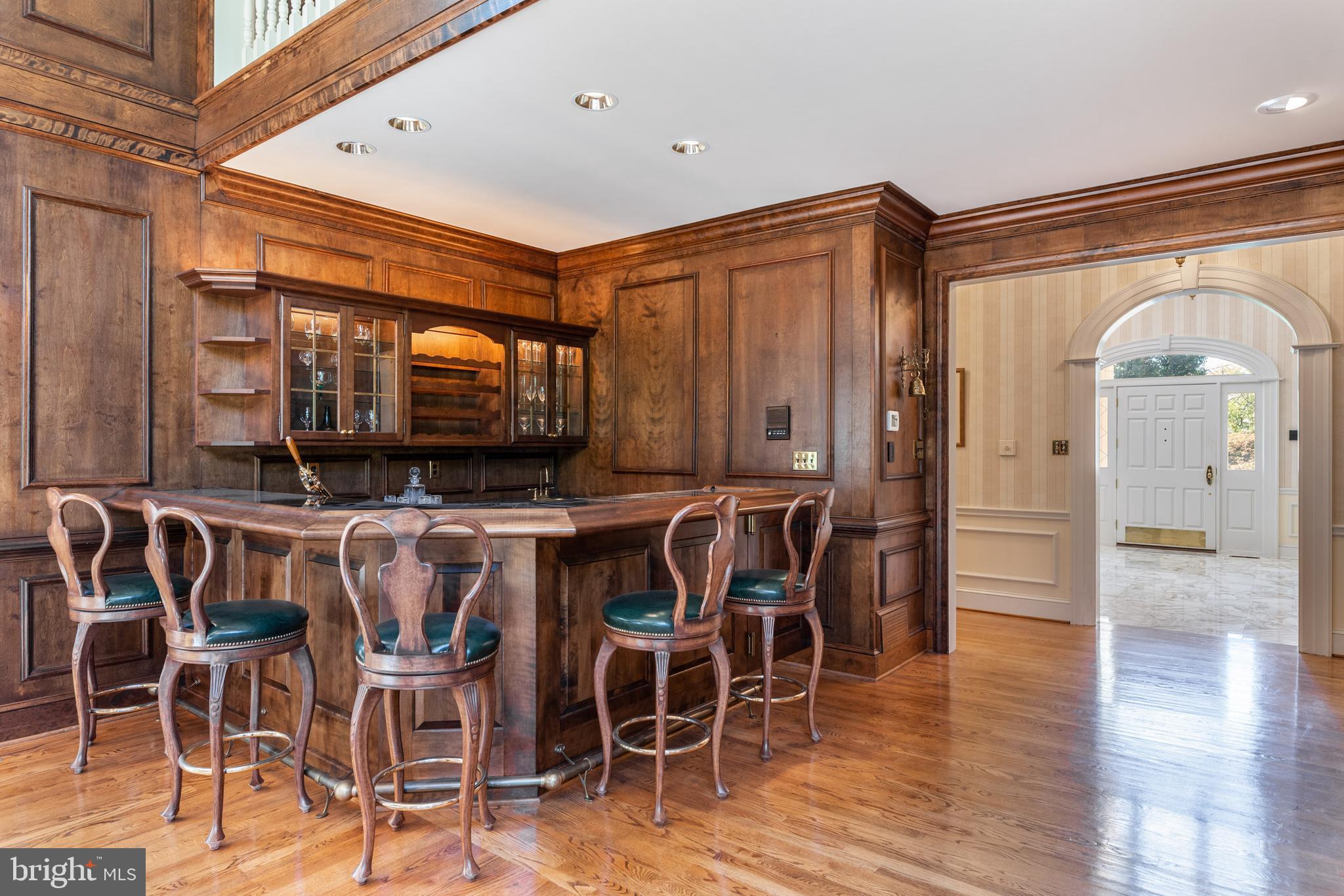 RADNOR HUNT - Residential